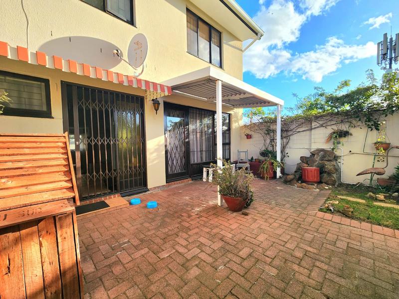 3 Bedroom Property for Sale in Panorama Western Cape